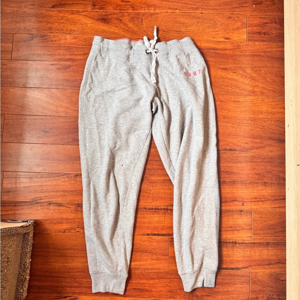 Girl’s Aeropostale Gray Jogger Sweatpants